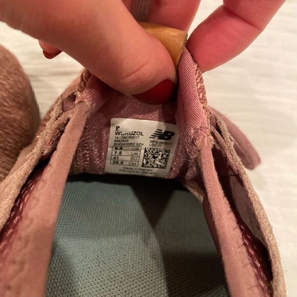 Used New Balance Shoes Cruz V2 9.5 W - Picture 3 of 6